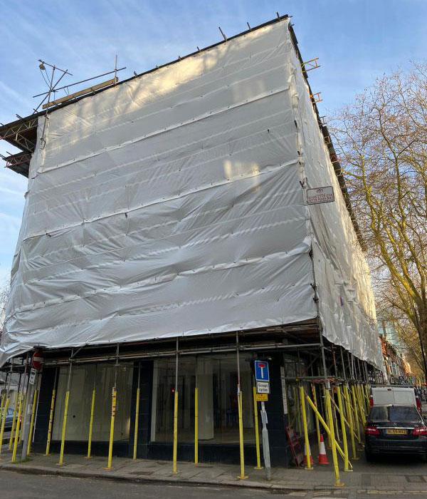 Commercial Scaffolding Contractors - Hertfordshire - B&T Scaffolding