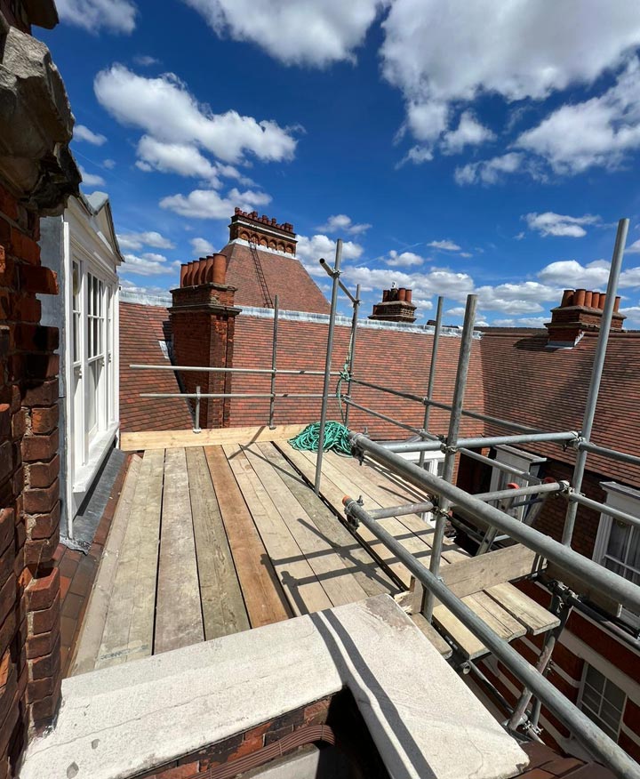 Roofers Scaffold - Temporary Scaffolding - West London